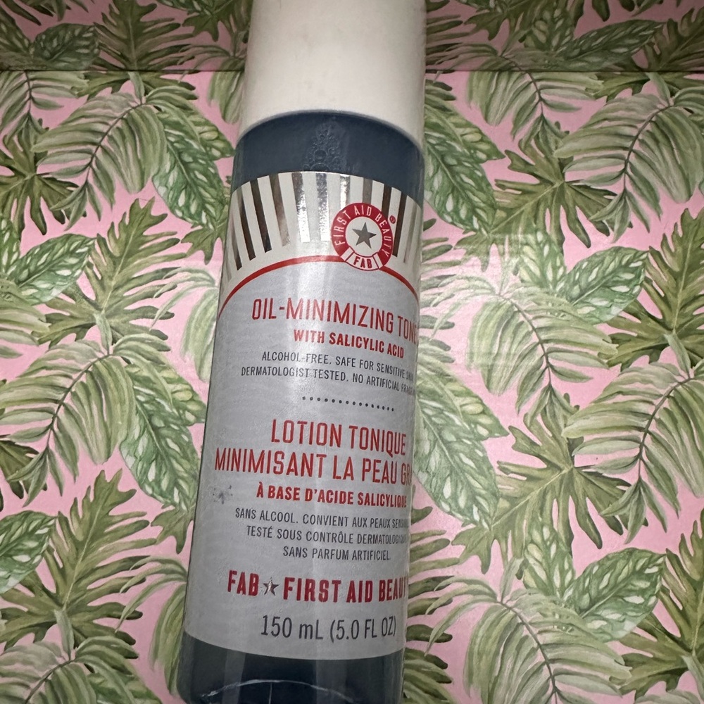 First Aid Beauty Salicylic Acid Toner -bha brand new sensitive skin 150ml